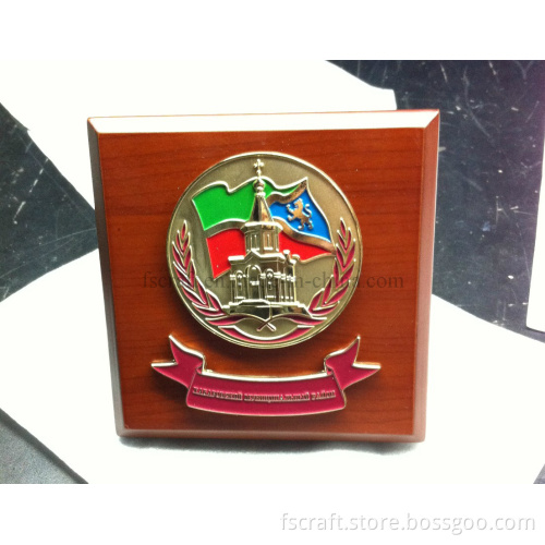 Wood Frame Pin Badges Souvenir Badges Enamel Badges Military Badges